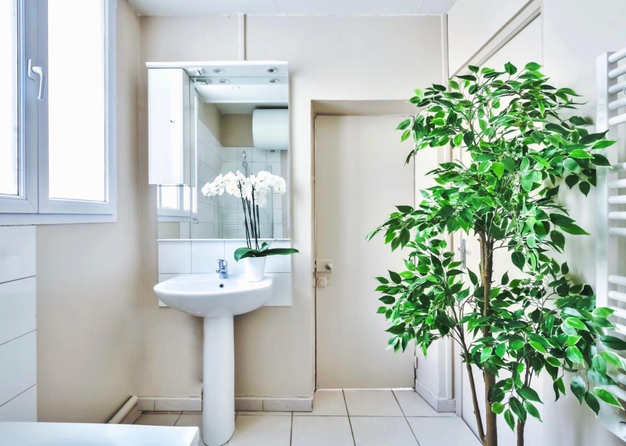 Апартаменты Charming Family Flat Near Montparnasse Париж Экстерьер фото